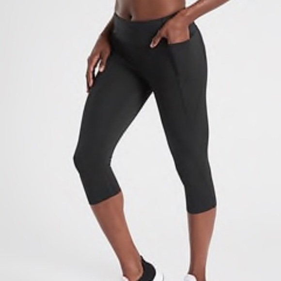 Athleta Pants & Jumpsuits Athleta Black Ultimate Capri Poshmark